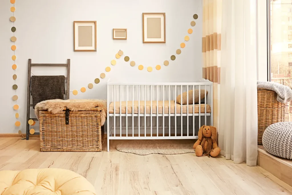 Comment décorer une chambre de bébé non genrée et tendance ?